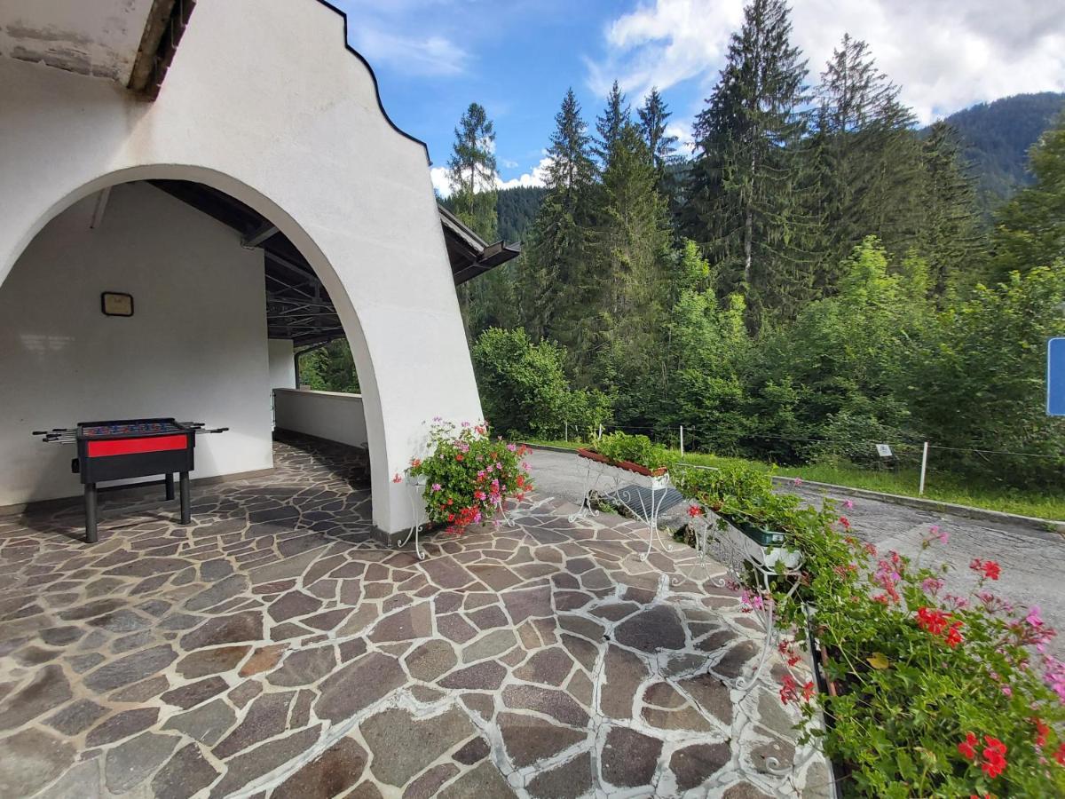 Albergo Scoiattolo Falcade Exterior photo